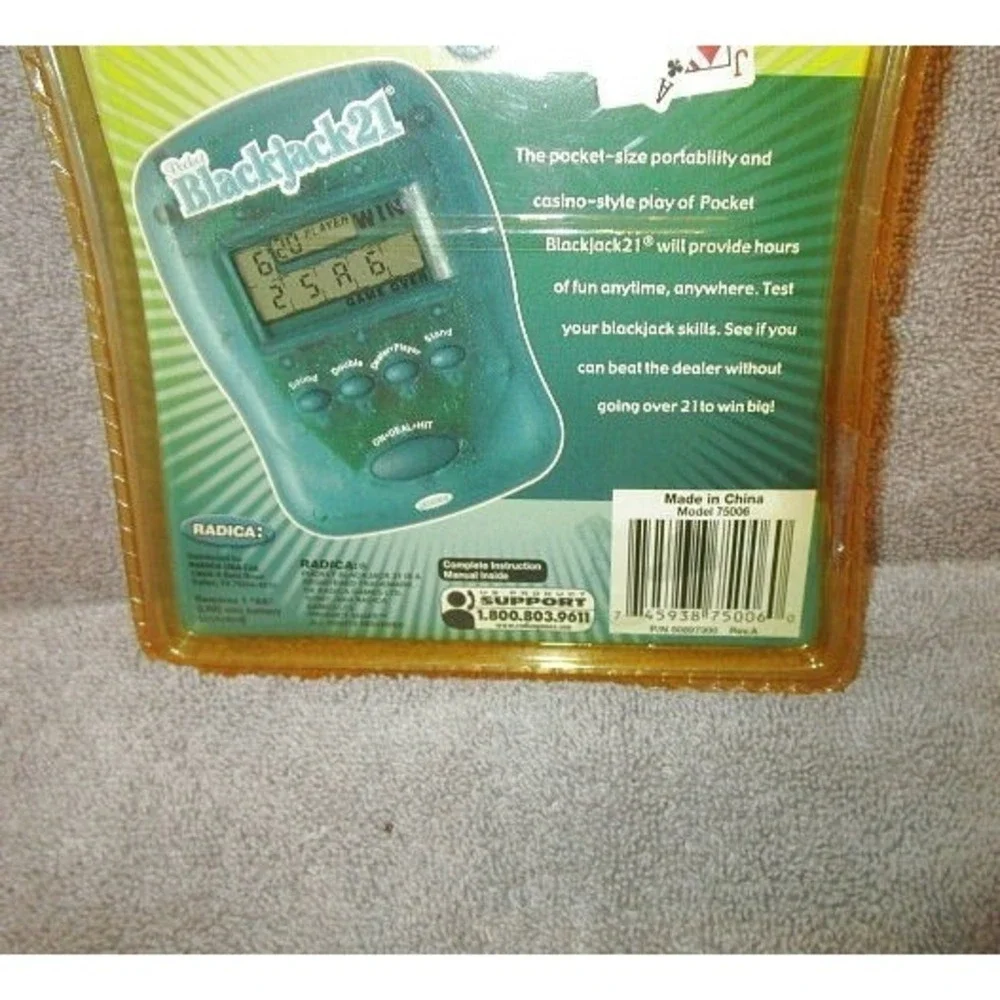 Radica Blackjack Game Electronic Handheld Pocket 21 Travel Casino 1997 Sealed